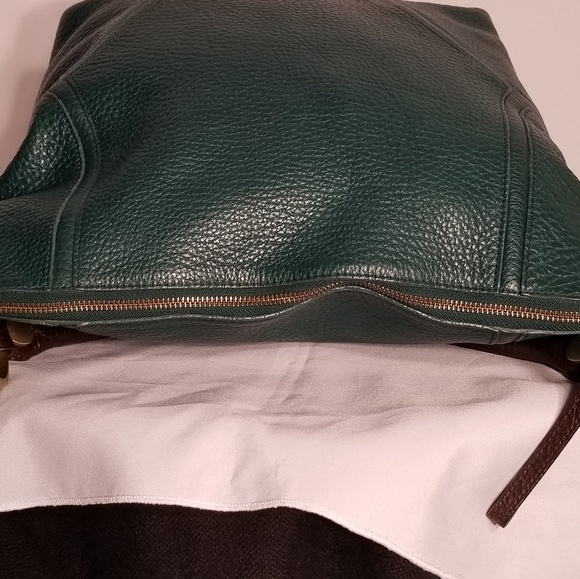 Kenneth Cole - Picture 5 of 8